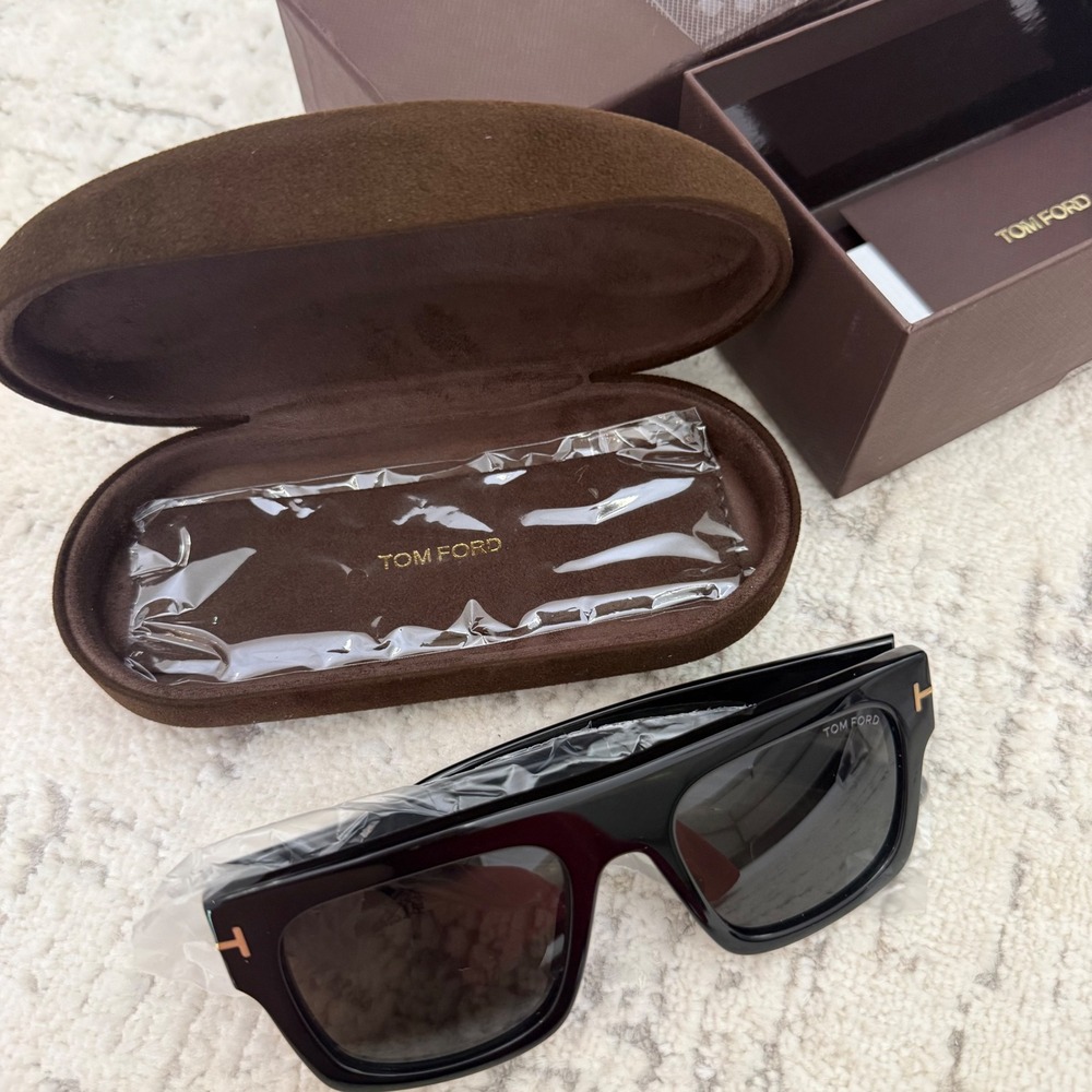 Tom Ford Fausto TF711 01A Black Square Sunglasses Mens Womens Made in Italy - Picture 9 of 11
